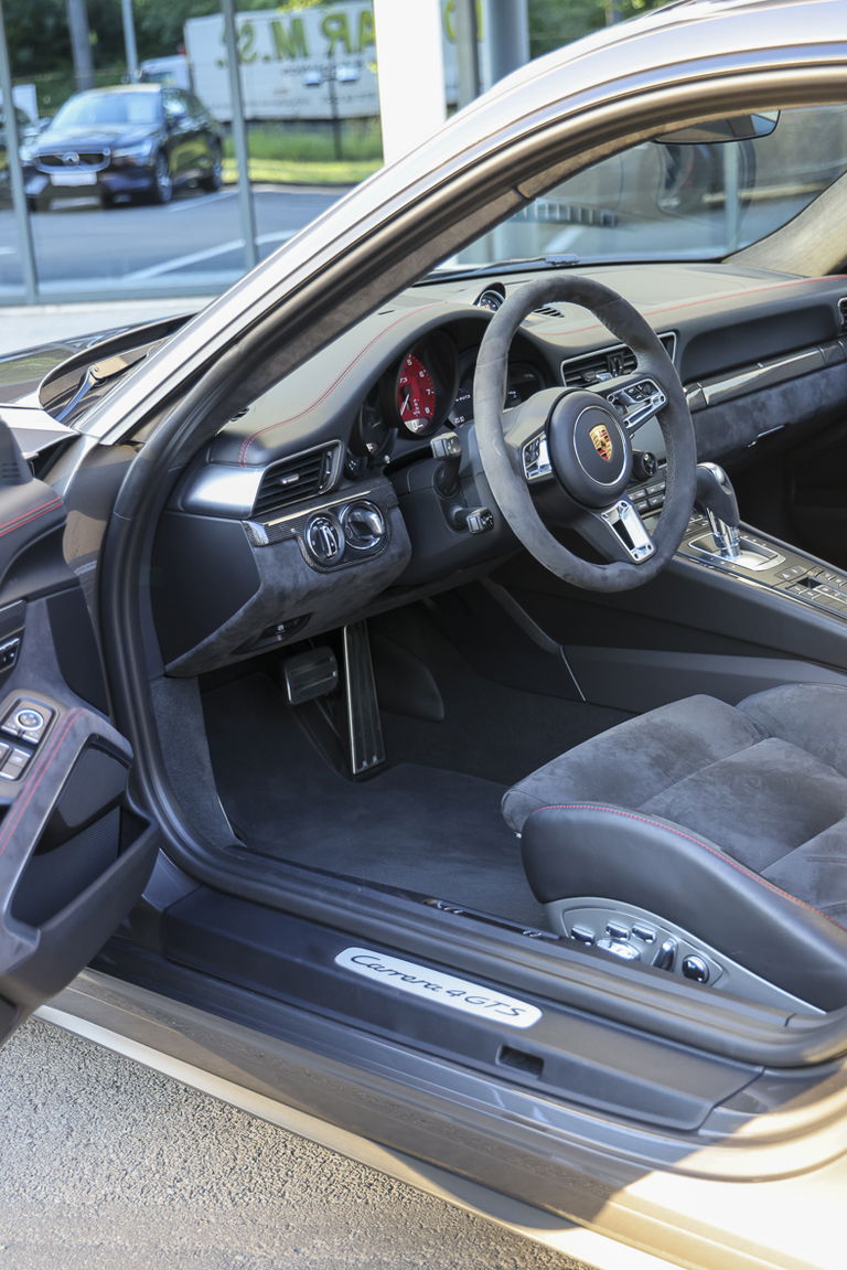 Porsche 991.2 Carrera 4 GTS