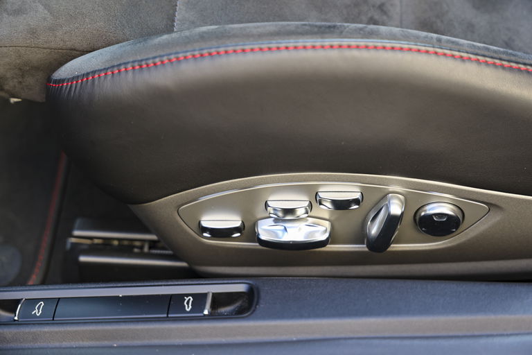 Porsche 991.2 Carrera 4 GTS