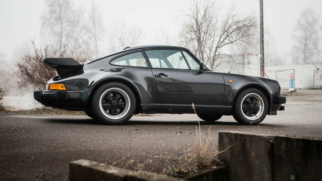 Porsche 911 Turbo 3.3