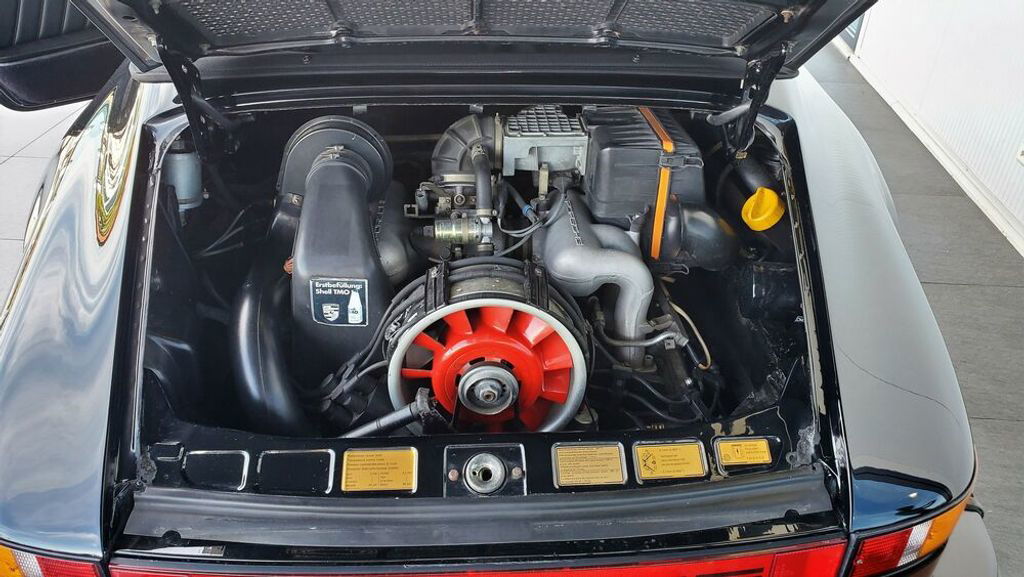 Porsche 911 Carrera 3.2