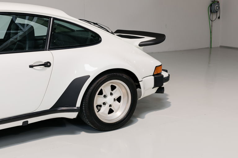 Porsche 911 Turbo 3.0