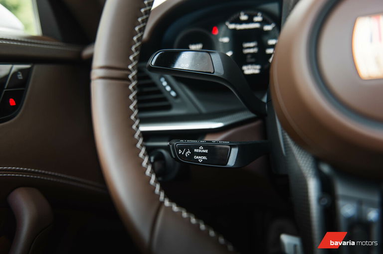 Porsche 992 Carrera 4