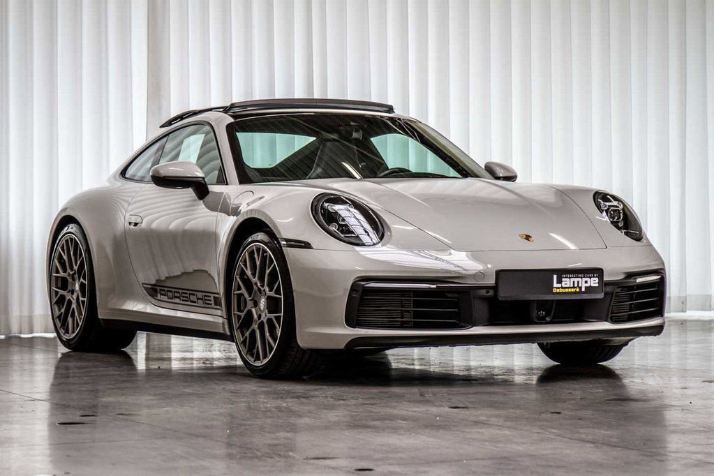 Porsche 992 Carrera