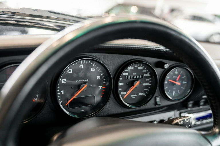 Porsche 993 Carrera 4