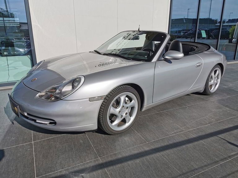 Porsche 996 Carrera 4