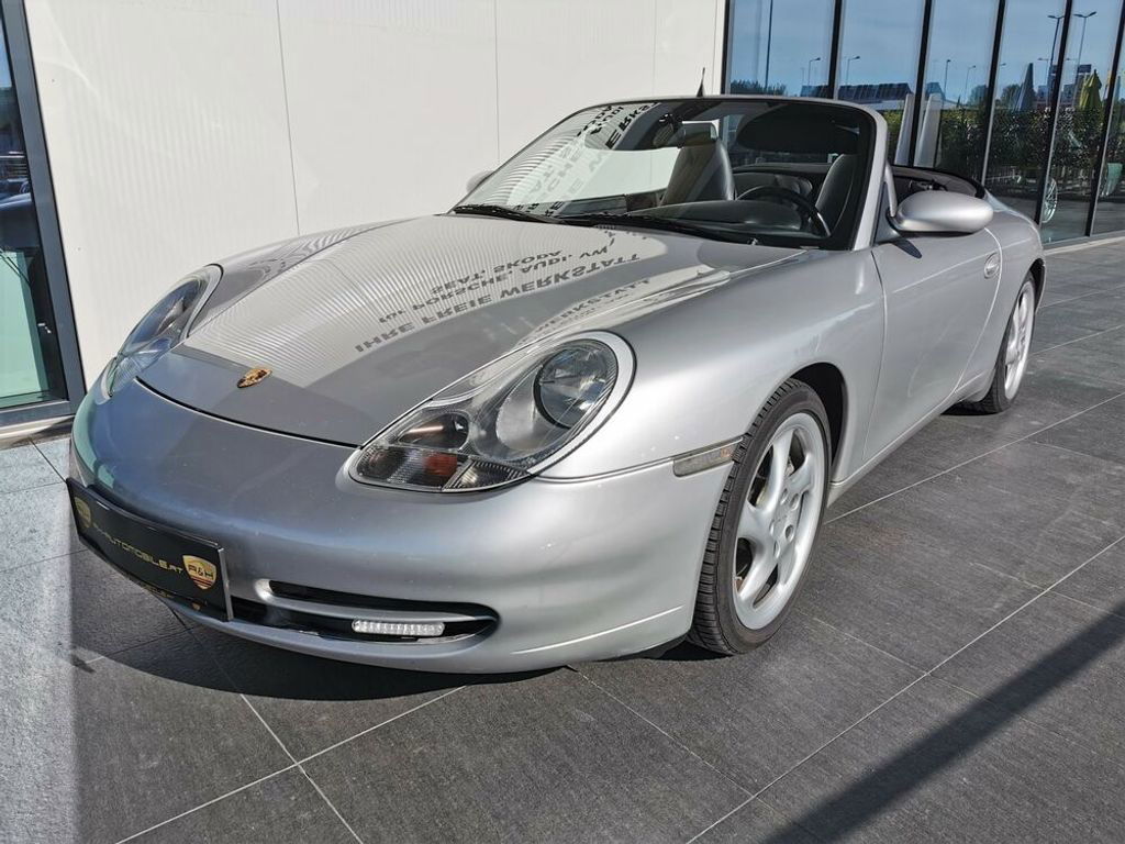Porsche 996 Carrera 4