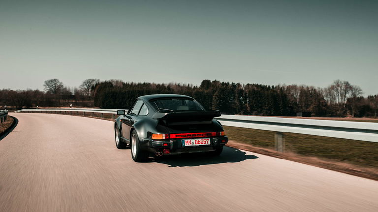 Porsche 911 Turbo 3.3