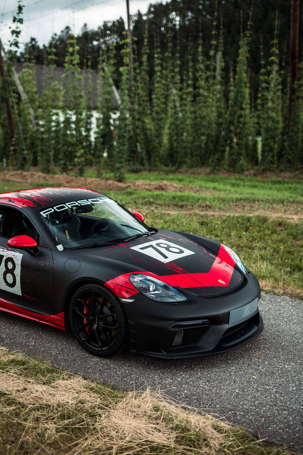 Porsche 718 Cayman GT4