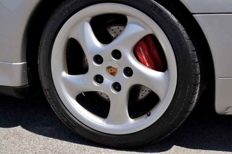 Porsche 993 Carrera 4S