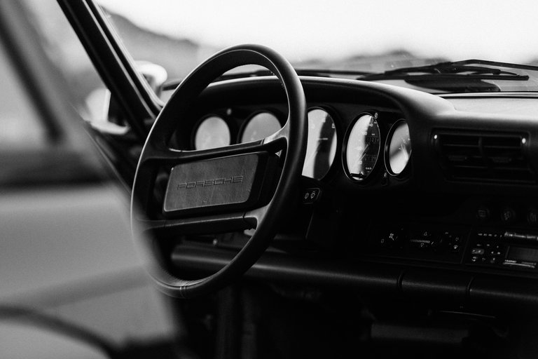 Porsche 964 Carrera 4