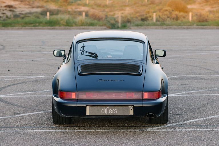 Porsche 964 Carrera 4