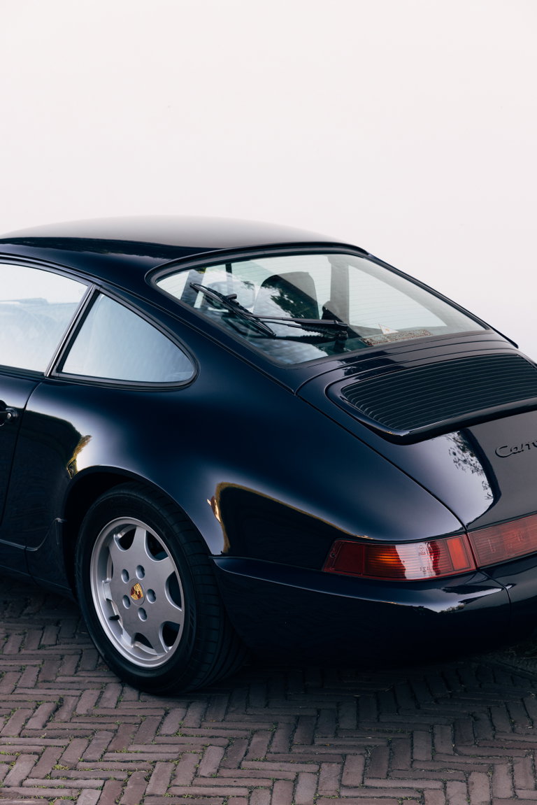 Porsche 964 Carrera 4