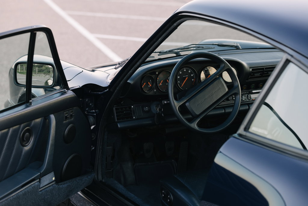 Porsche 964 Carrera 4