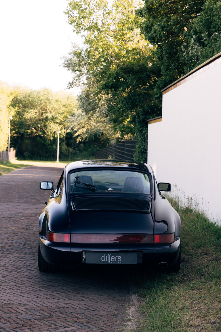 Porsche 964 Carrera 4