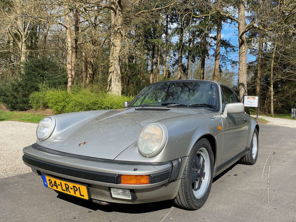 Porsche 911 Carrera 3.2