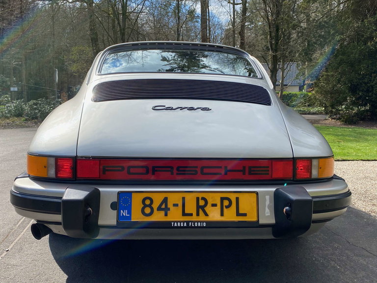 Porsche 911 Carrera 3.2