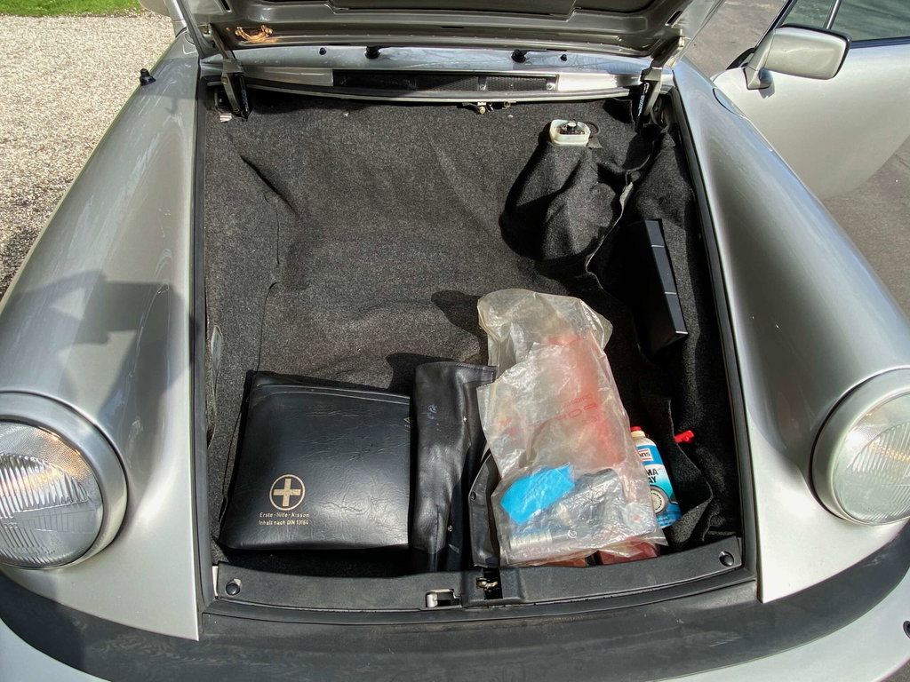 Porsche 911 Carrera 3.2