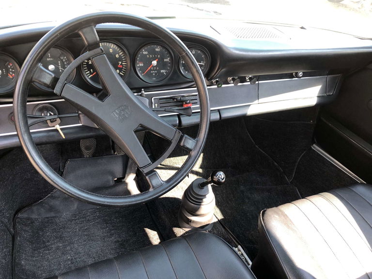 Porsche 911 S (F-Modell)