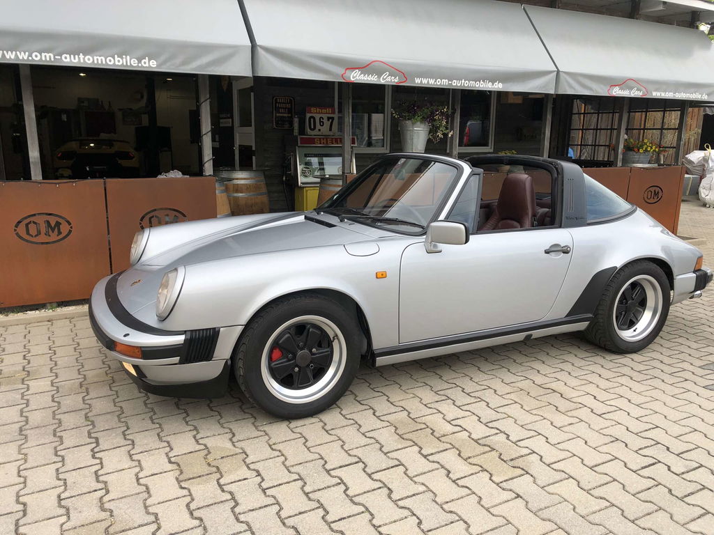Porsche 911 Carrera 3.2