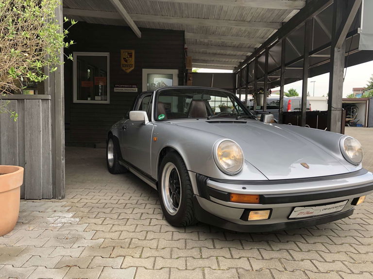 Porsche 911 Carrera 3.2