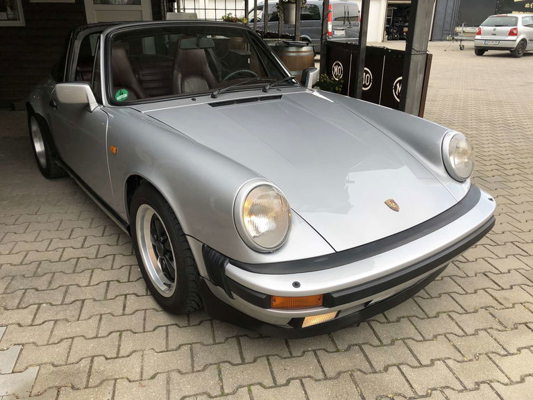 Porsche 911 Carrera 3.2