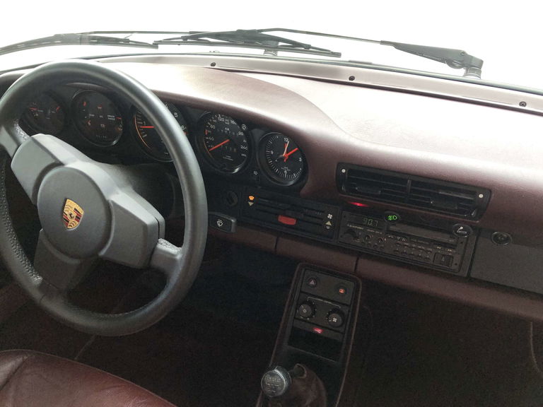 Porsche 911 Carrera 3.2