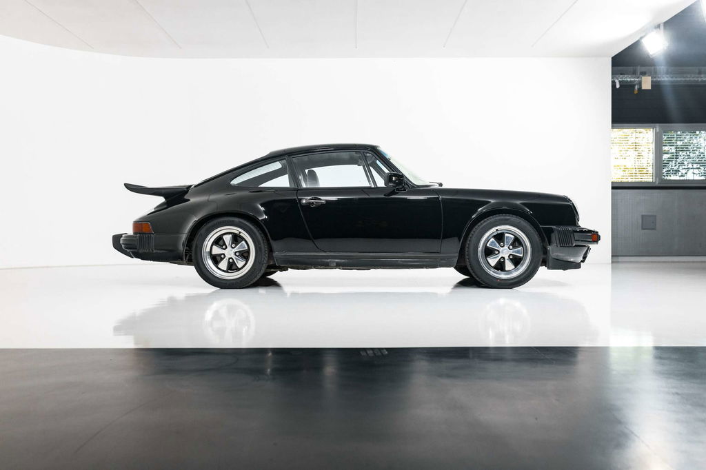 Porsche 911 Carrera 3.2 (US)