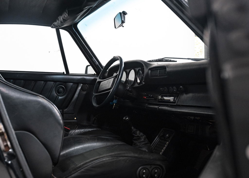 Porsche 911 Carrera 3.2 (US)