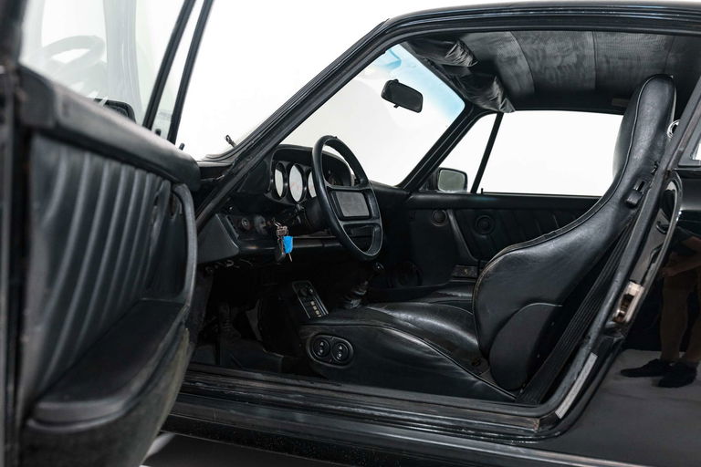 Porsche 911 Carrera 3.2 (US)