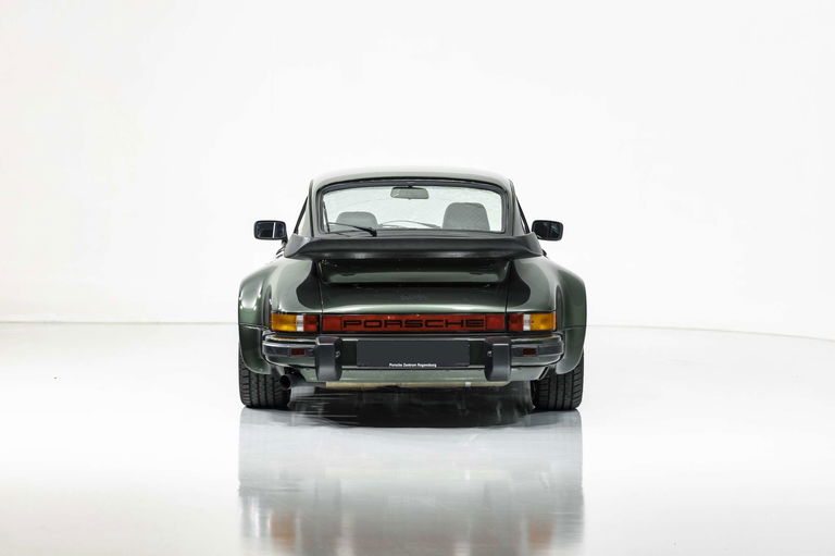 Porsche 911 Turbo 3.3