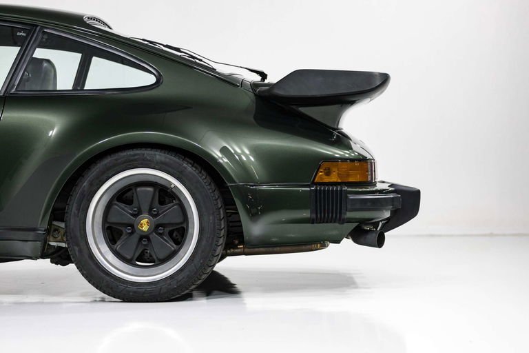 Porsche 911 Turbo 3.3