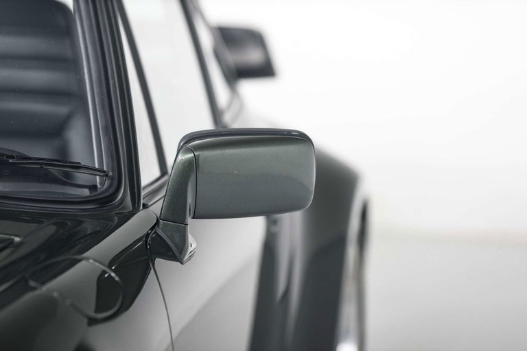 Porsche 911 Turbo 3.3