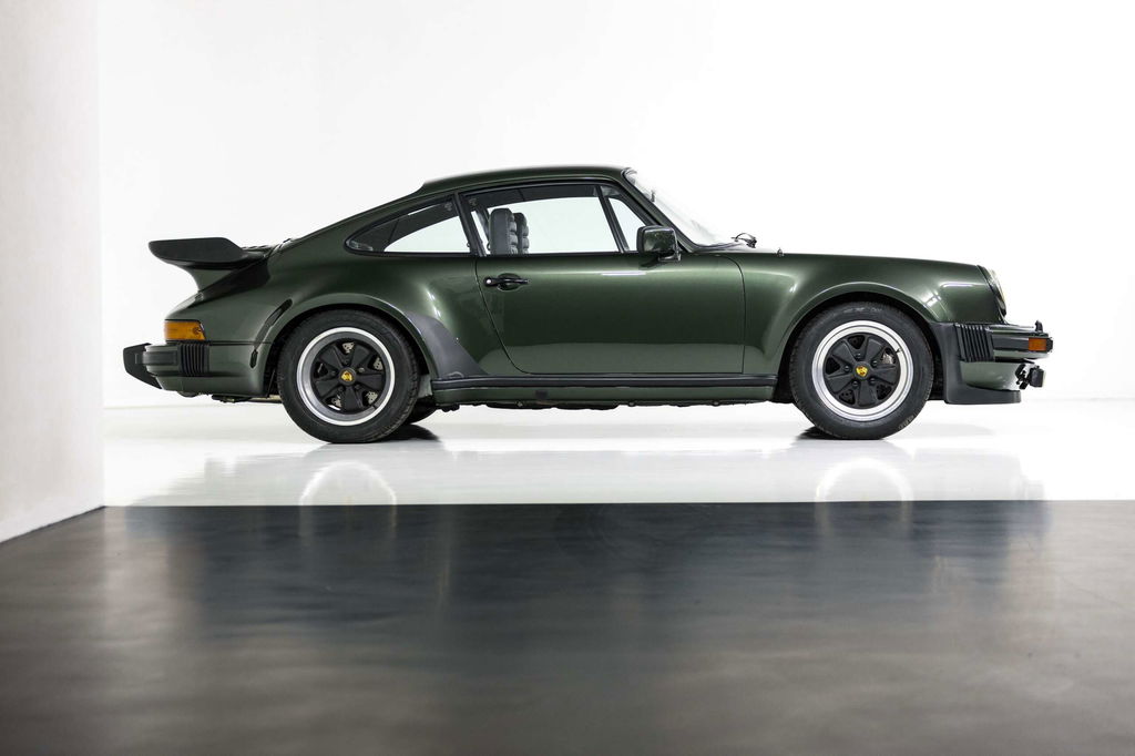 Porsche 911 Turbo 3.3