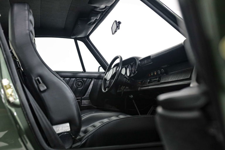 Porsche 911 Turbo 3.3