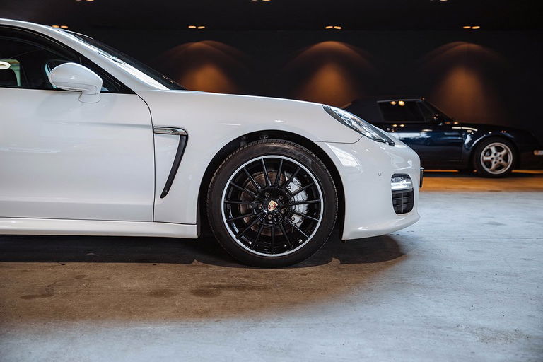 Porsche Panamera 4S