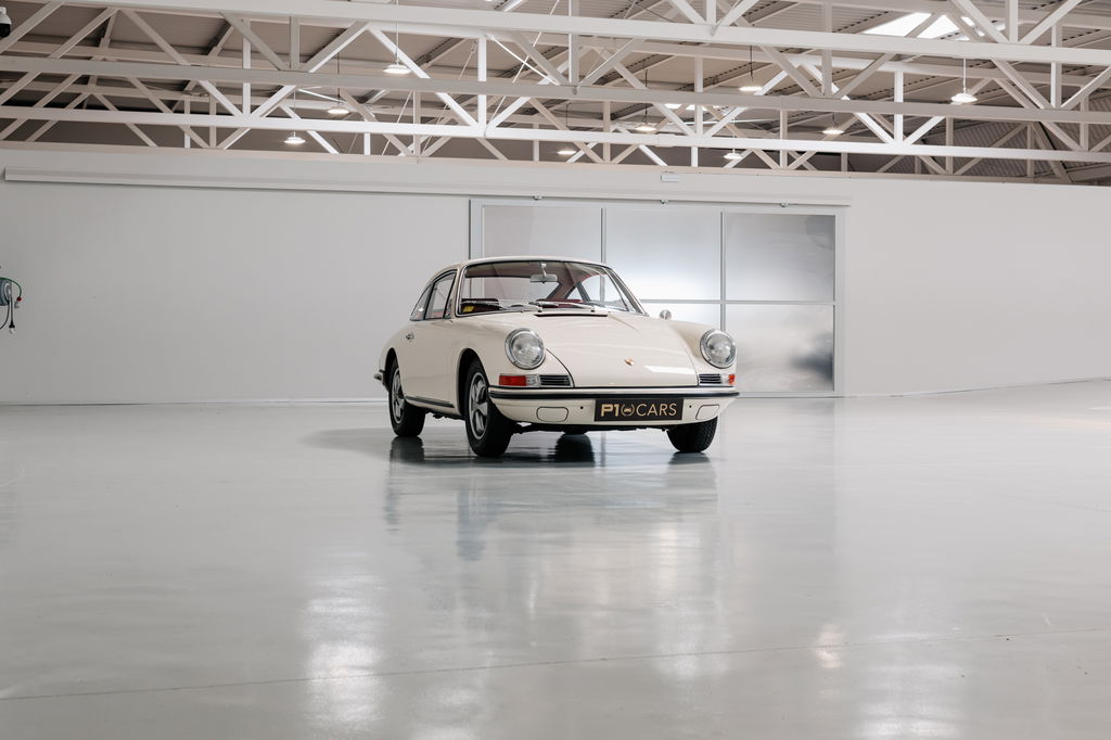 Porsche 911 S (F-Modell)