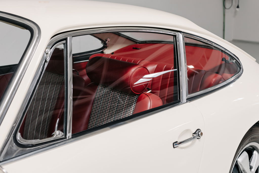 Porsche 911 S (F-Modell)