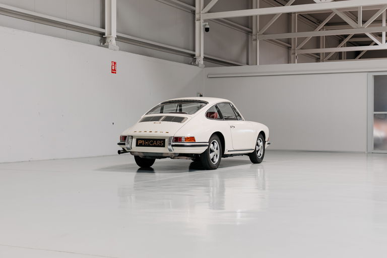 Porsche 911 S (F-Modell)