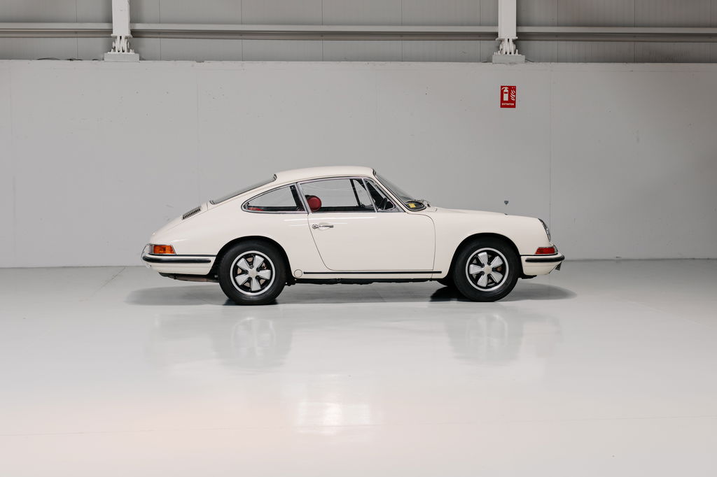 Porsche 911 S (F-Modell)
