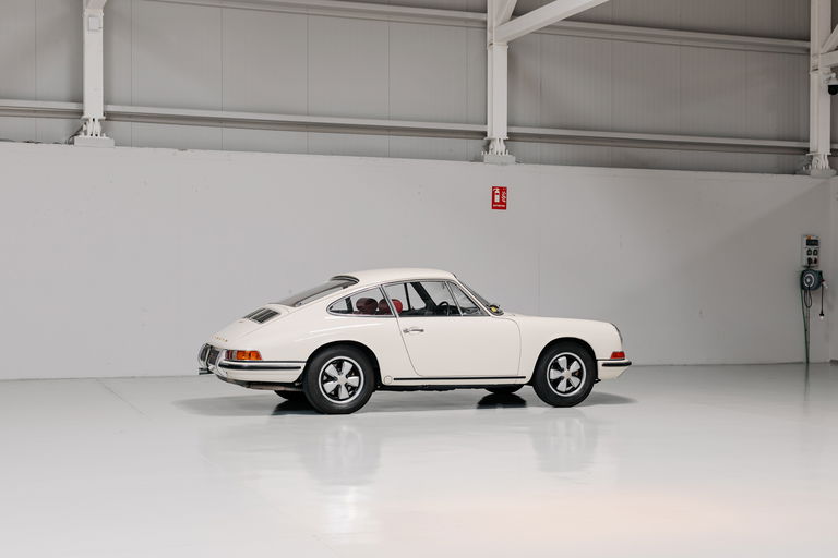 Porsche 911 S (F-Modell)