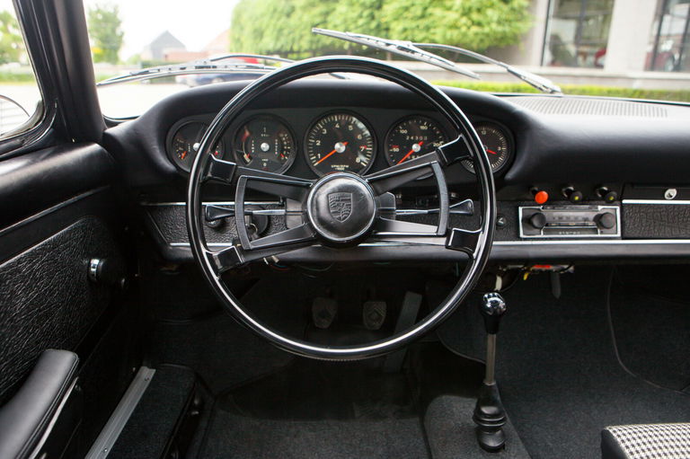 Porsche 911 (F-Modell)