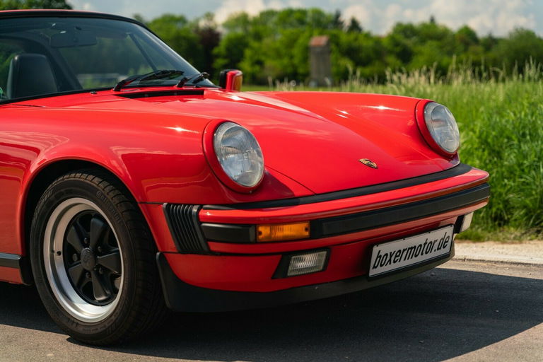 Porsche 911 Carrera 3.2 (US)