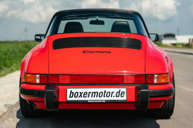 Porsche 911 Carrera 3.2 (US)
