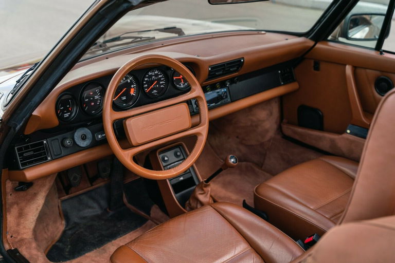 Porsche 911 Carrera 3.2