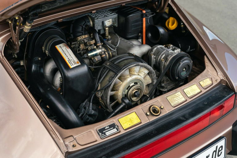 Porsche 911 Carrera 3.2