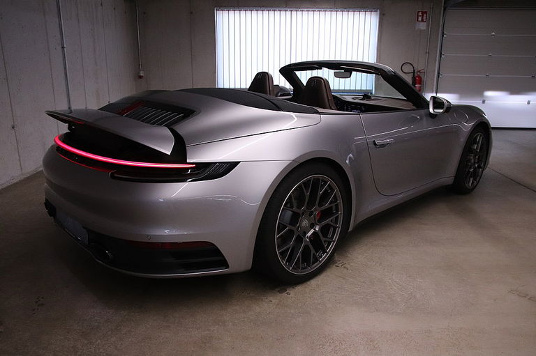 Porsche 992 Carrera 4S