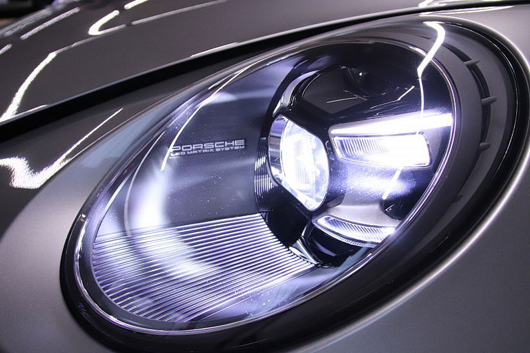 Porsche 992 Carrera 4S