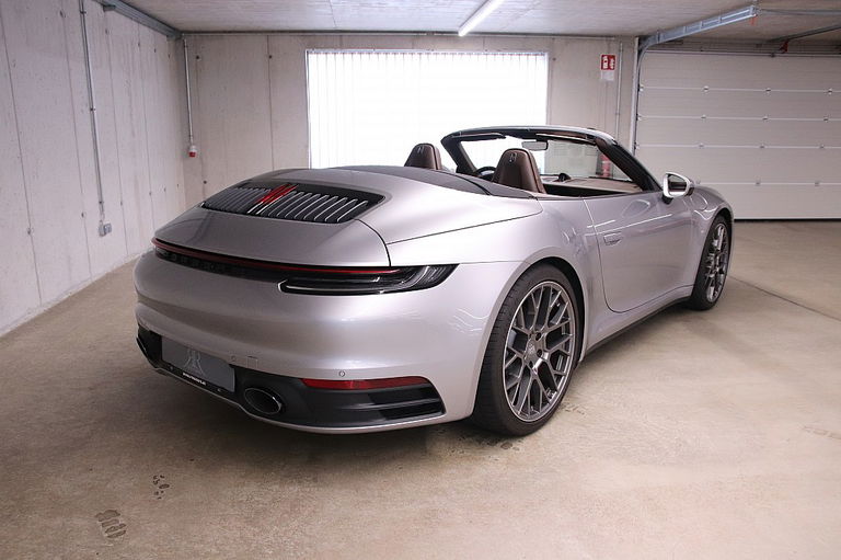 Porsche 992 Carrera 4S