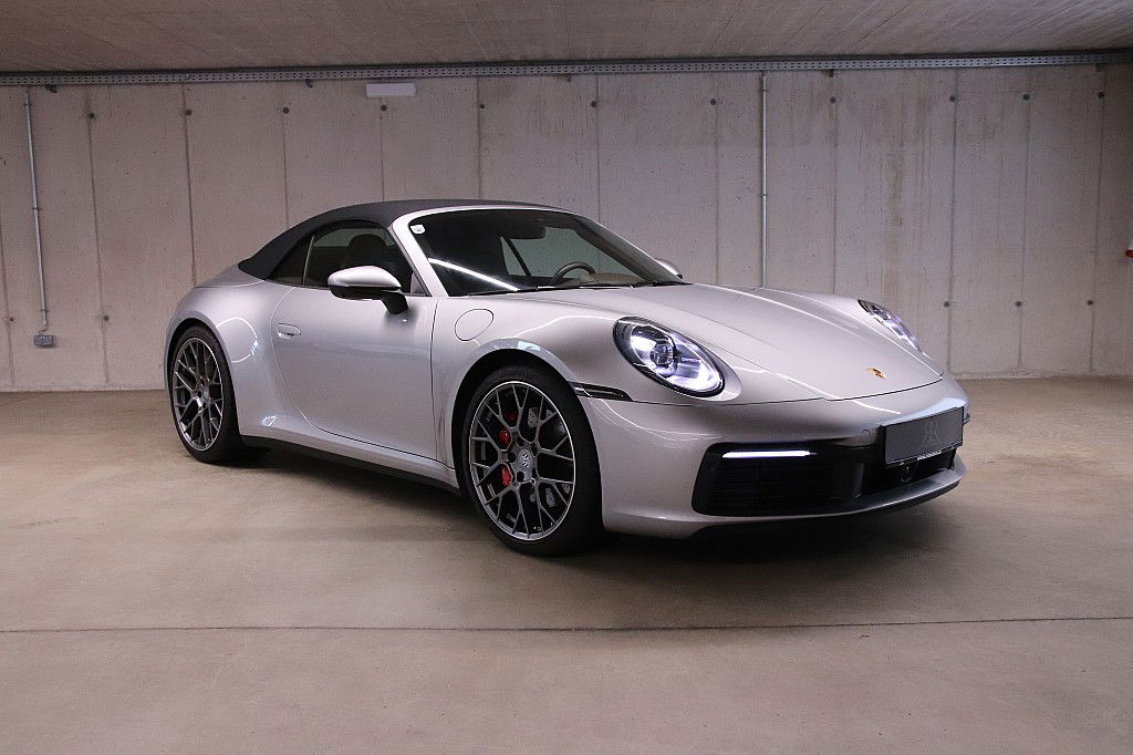 Porsche 992 Carrera 4S