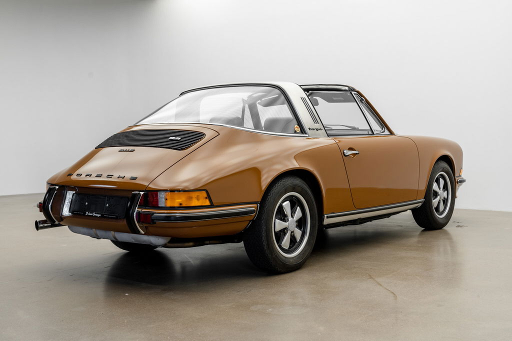 Porsche 911 E